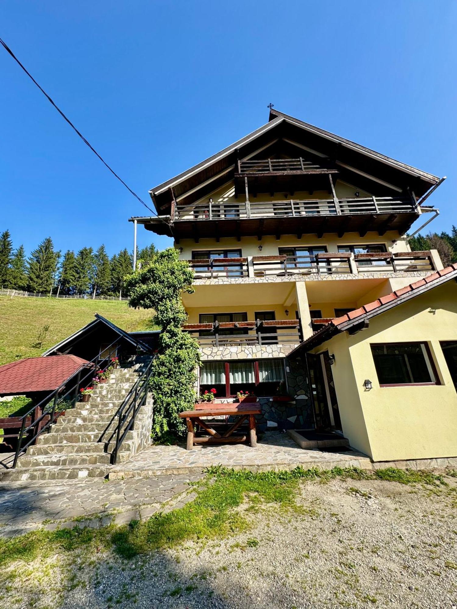 Hotel Craiasa 2 Moeciu De Sus Exterior foto